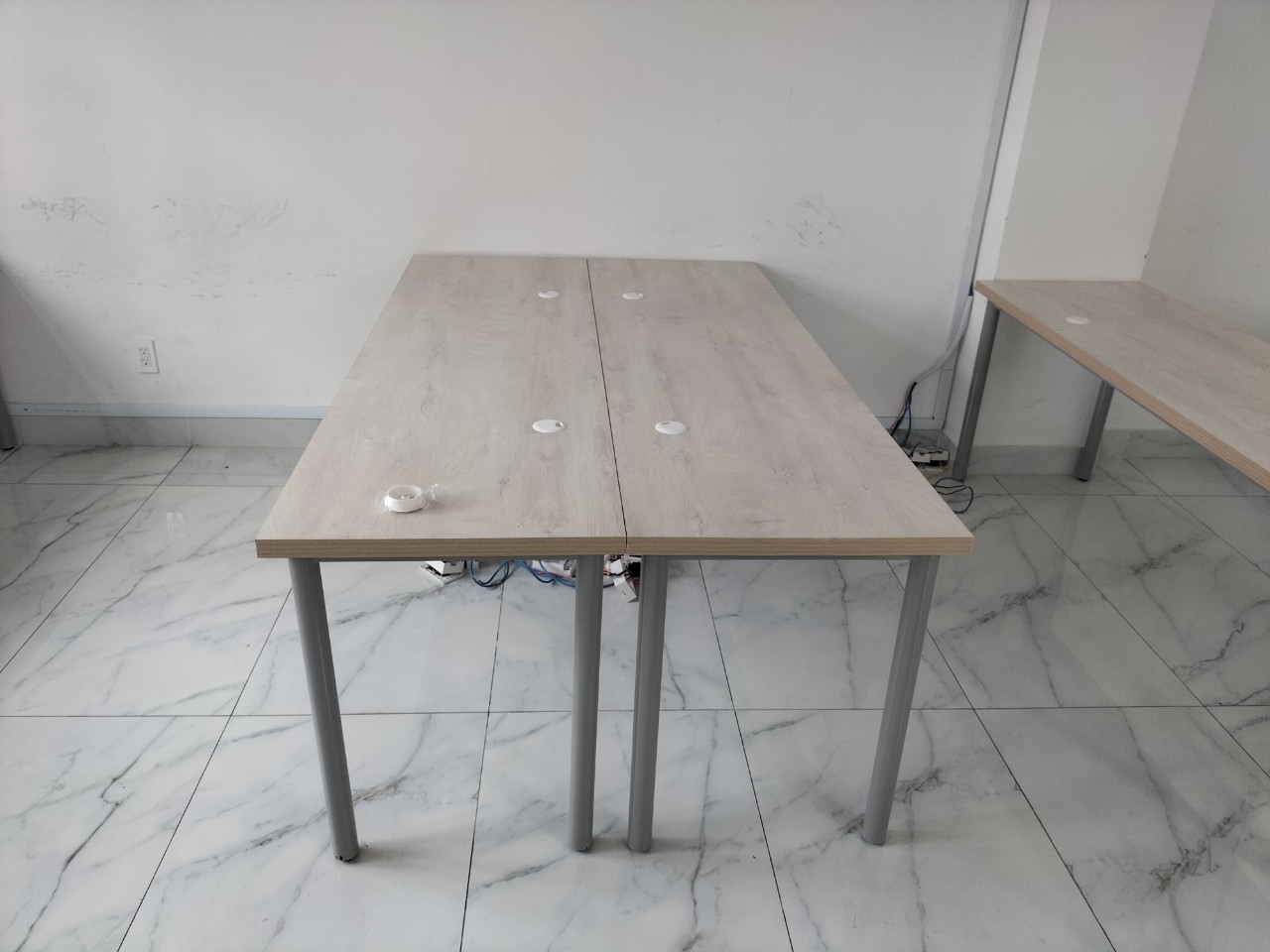 Bàn làm việc chân sắt PT120C7